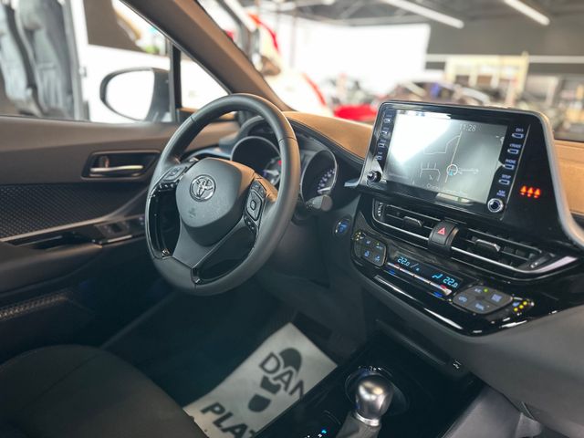 Toyota C-HR Hybrid Team D 2,0