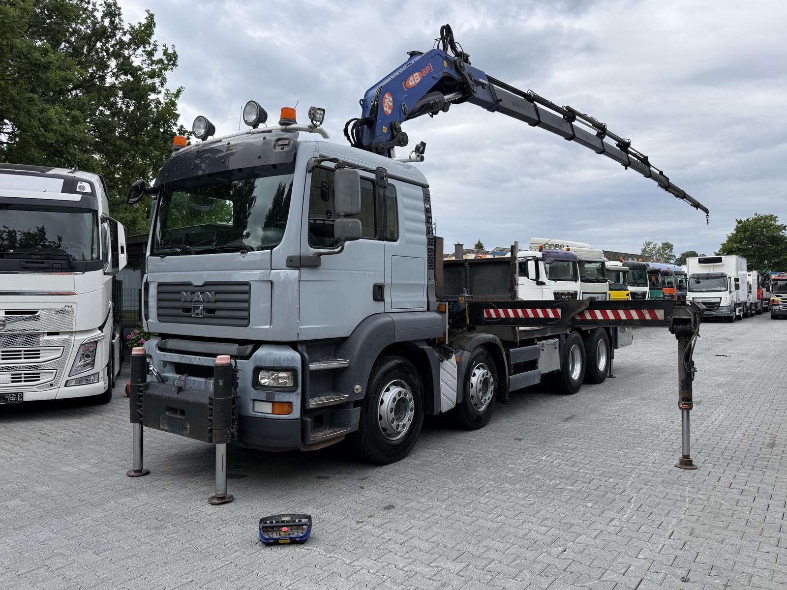 MAN TGA 35.400 8X4 Kran PM 48028 bis 26 Meter