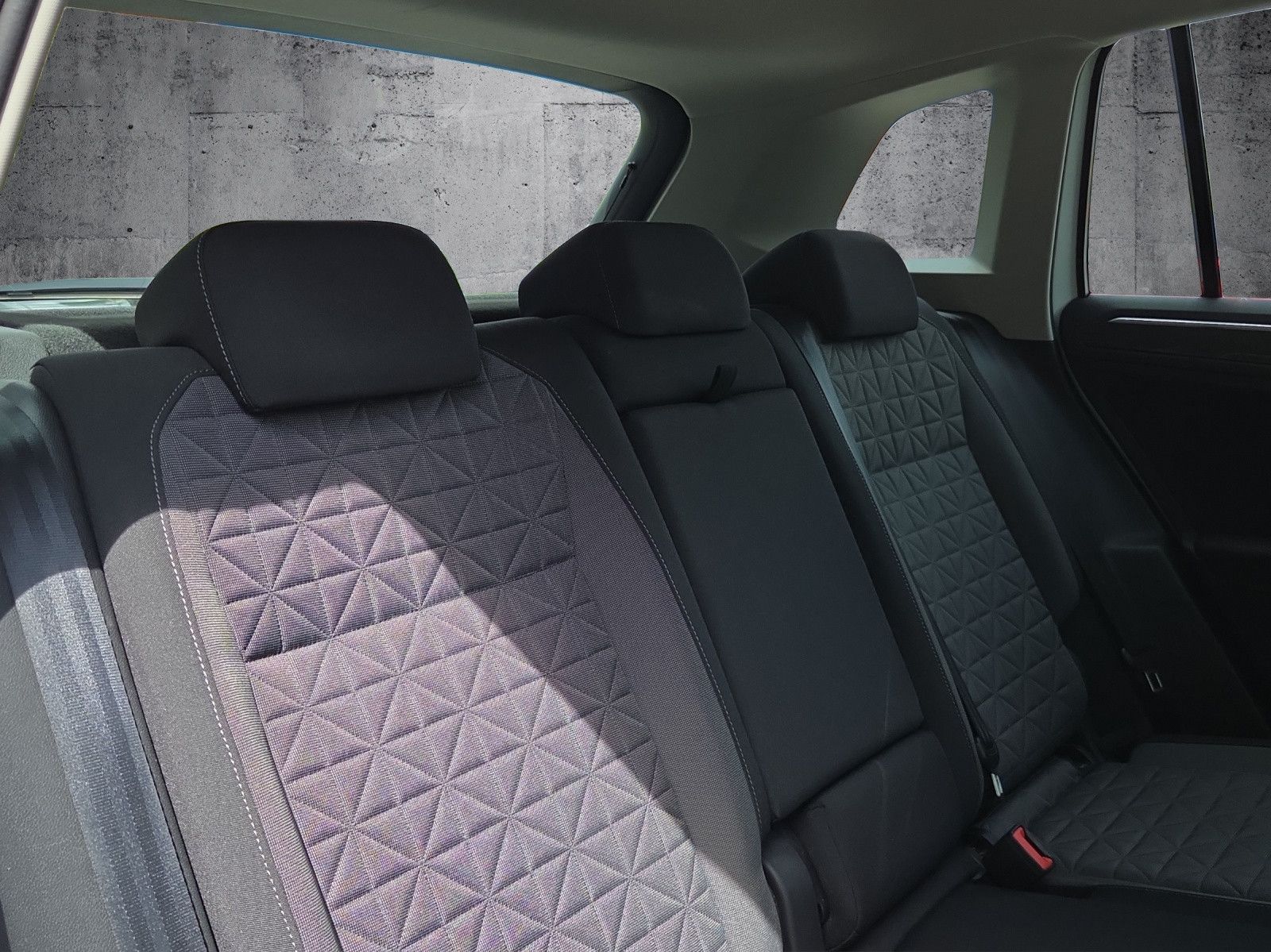 Tiguan LIFE 2.0 TDI SCR DSG RFK AHK