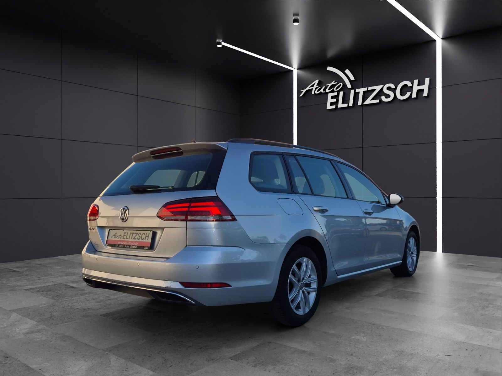 Fahrzeugabbildung Volkswagen Golf VII Variant TSI Comfortline Climatronic PDC