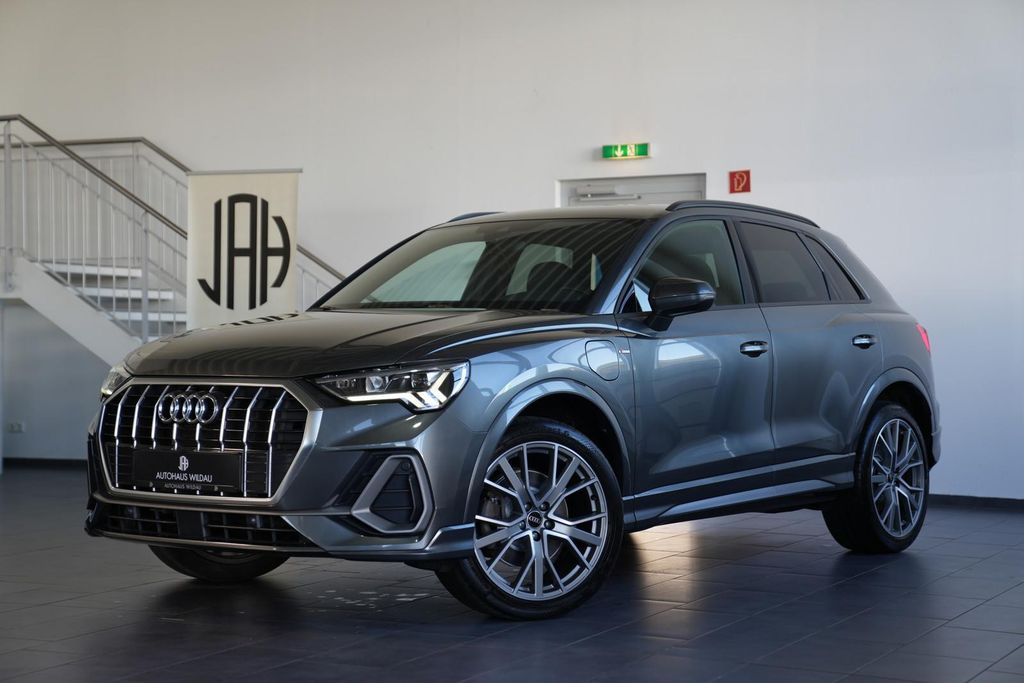 Image of Audi Q3