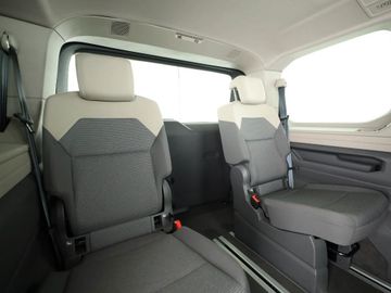 Volkswagen T7 Multivan - 8