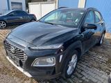 Hyundai Kona Trend 1,6 Autom.2WD Klima*Navi*Alu* - Hyundai: Unfallwagen