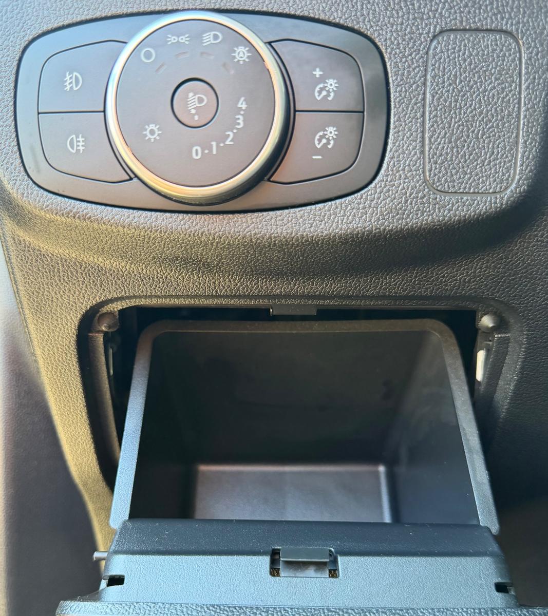 Ford Focus Turnier Cool & Connect Sport Lenkrad