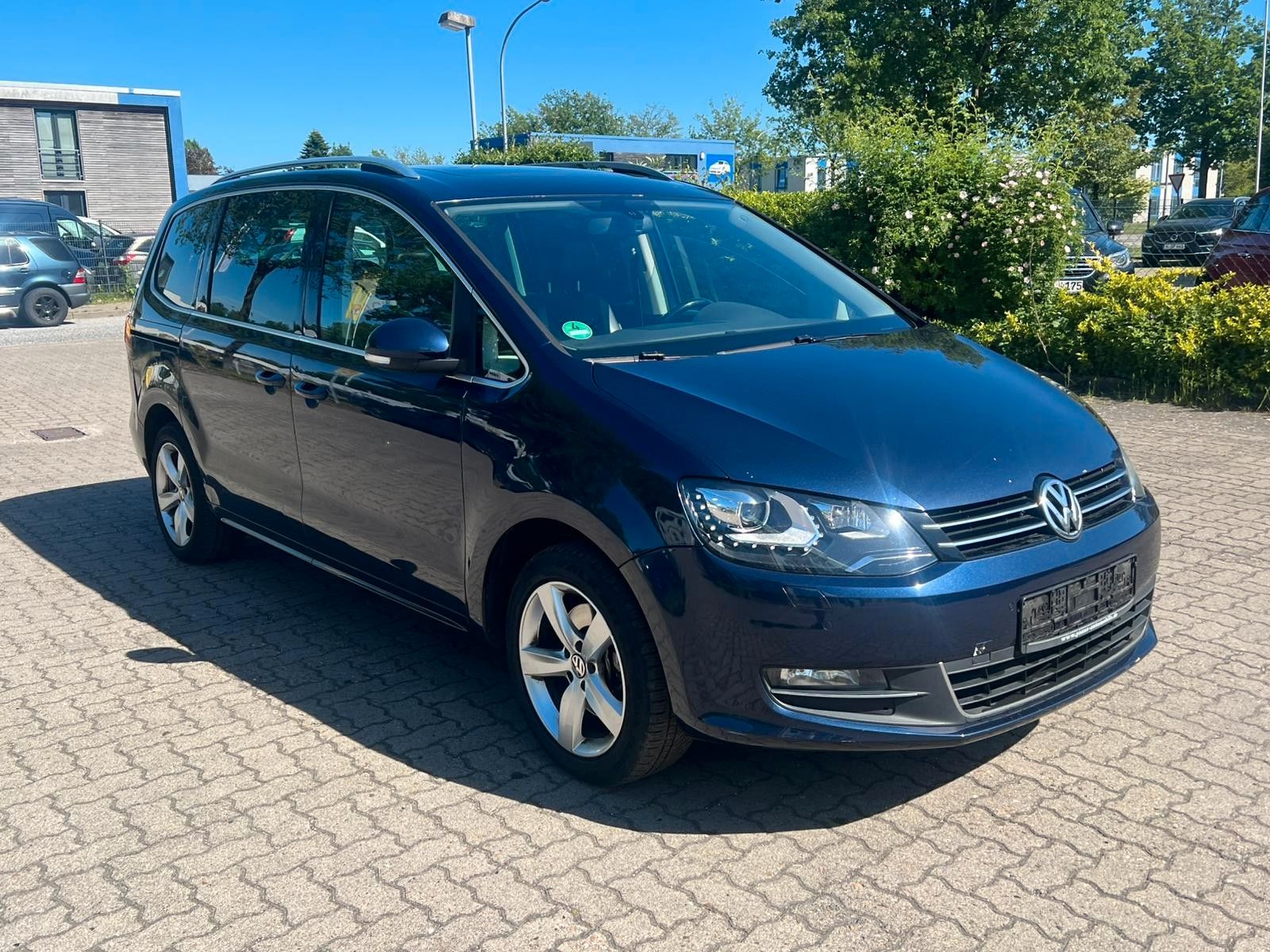 Volkswagen Sharan - 1
