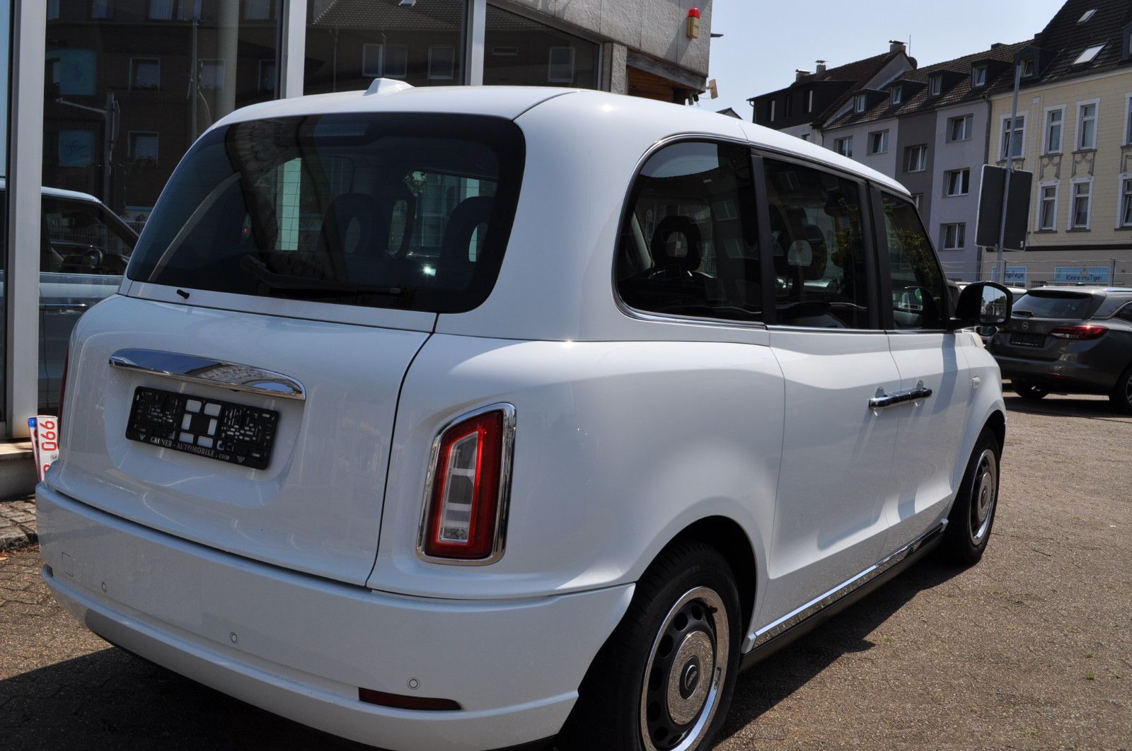 Fahrzeugabbildung LEVC A TX 4 Vista  Rollstuhlrampe Elektro