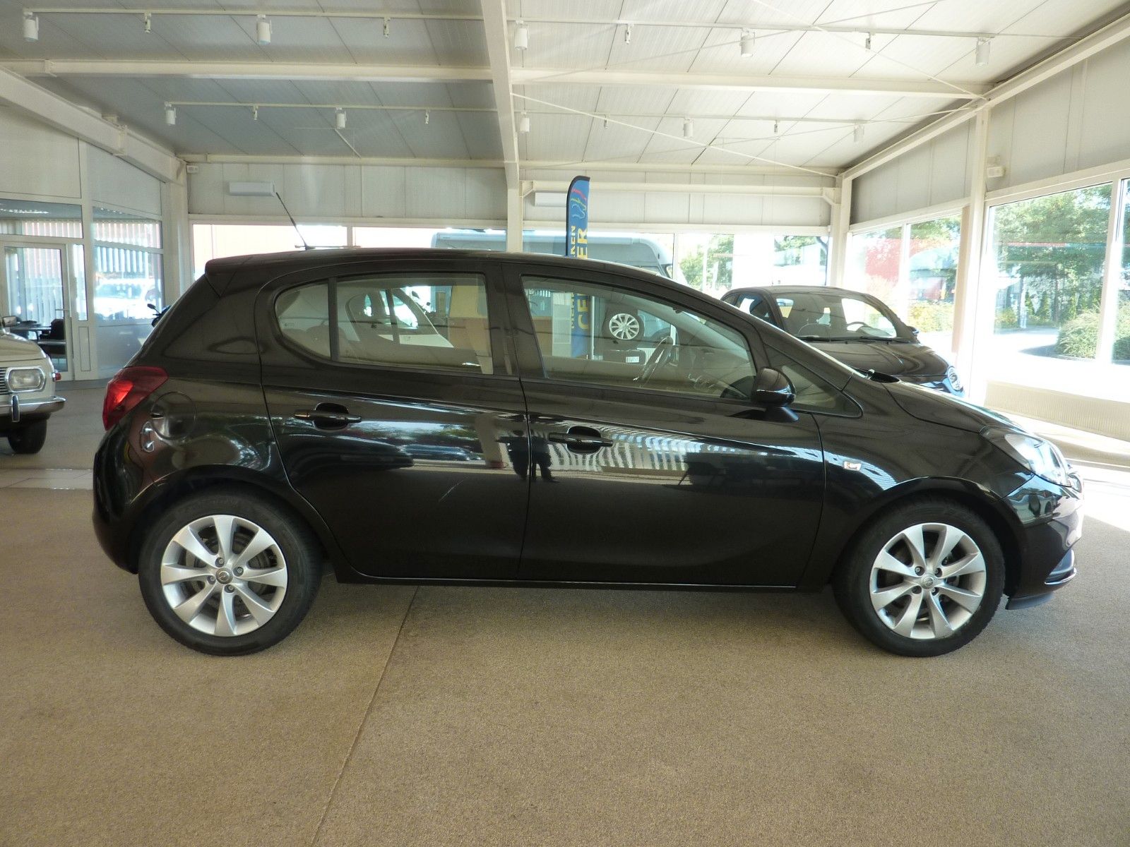 Fahrzeugabbildung Opel Corsa 1.4 Edition, AC, BC, Allwetter