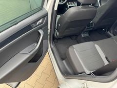 Fahrzeugabbildung Skoda Kodiaq Drive 125 4x4 AHK Navi 4x Sitzh. ACC