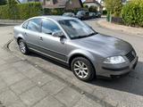 Volkswagen Passat 2.0 Auto Basis Basis - Volkswagen Passat aus 2004