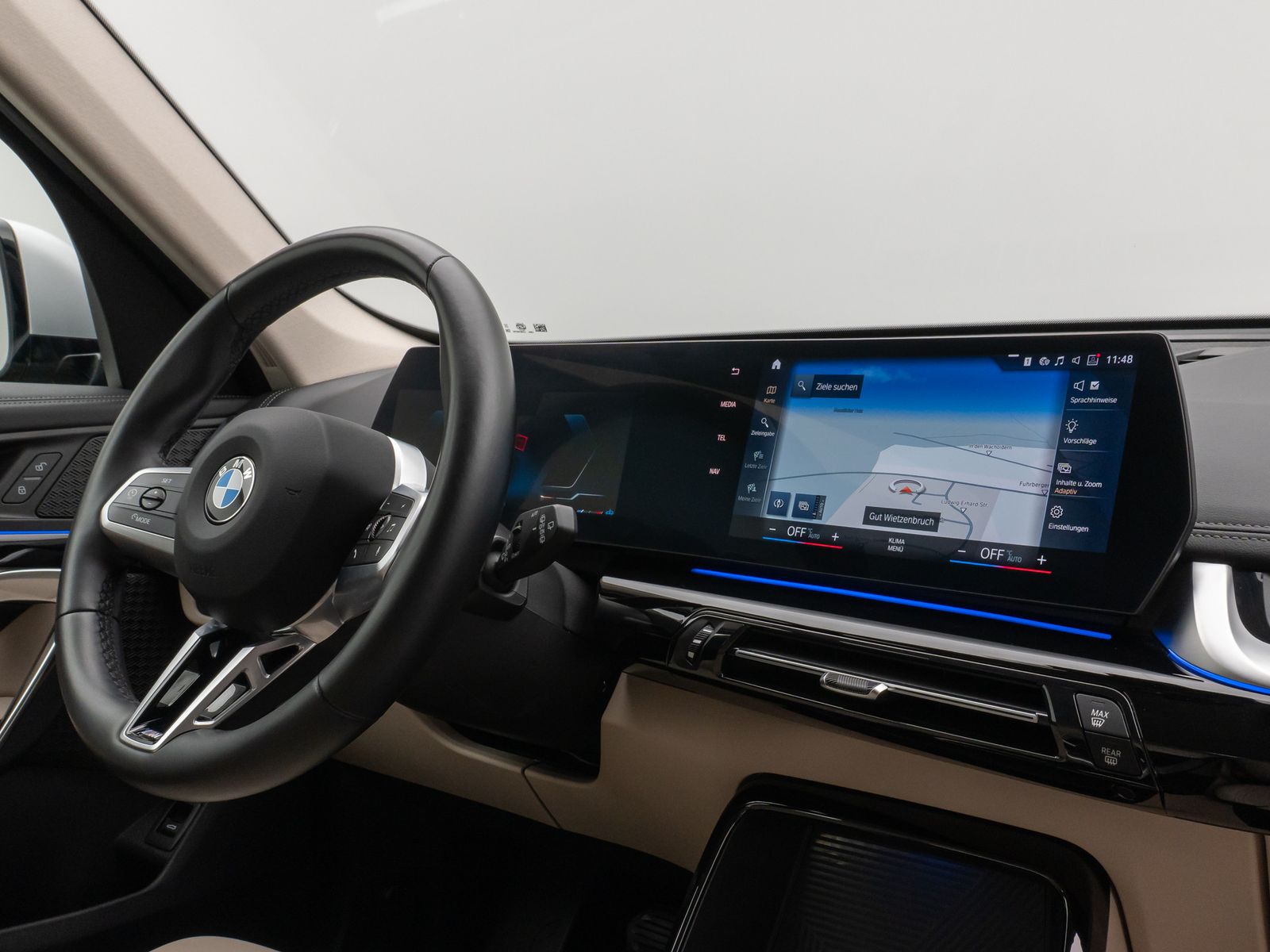Fahrzeugabbildung BMW X1 sD18i xLine Kamera DAB Widscreen Sport Leder