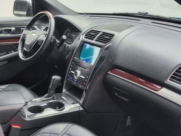 Ford Explorer - 8