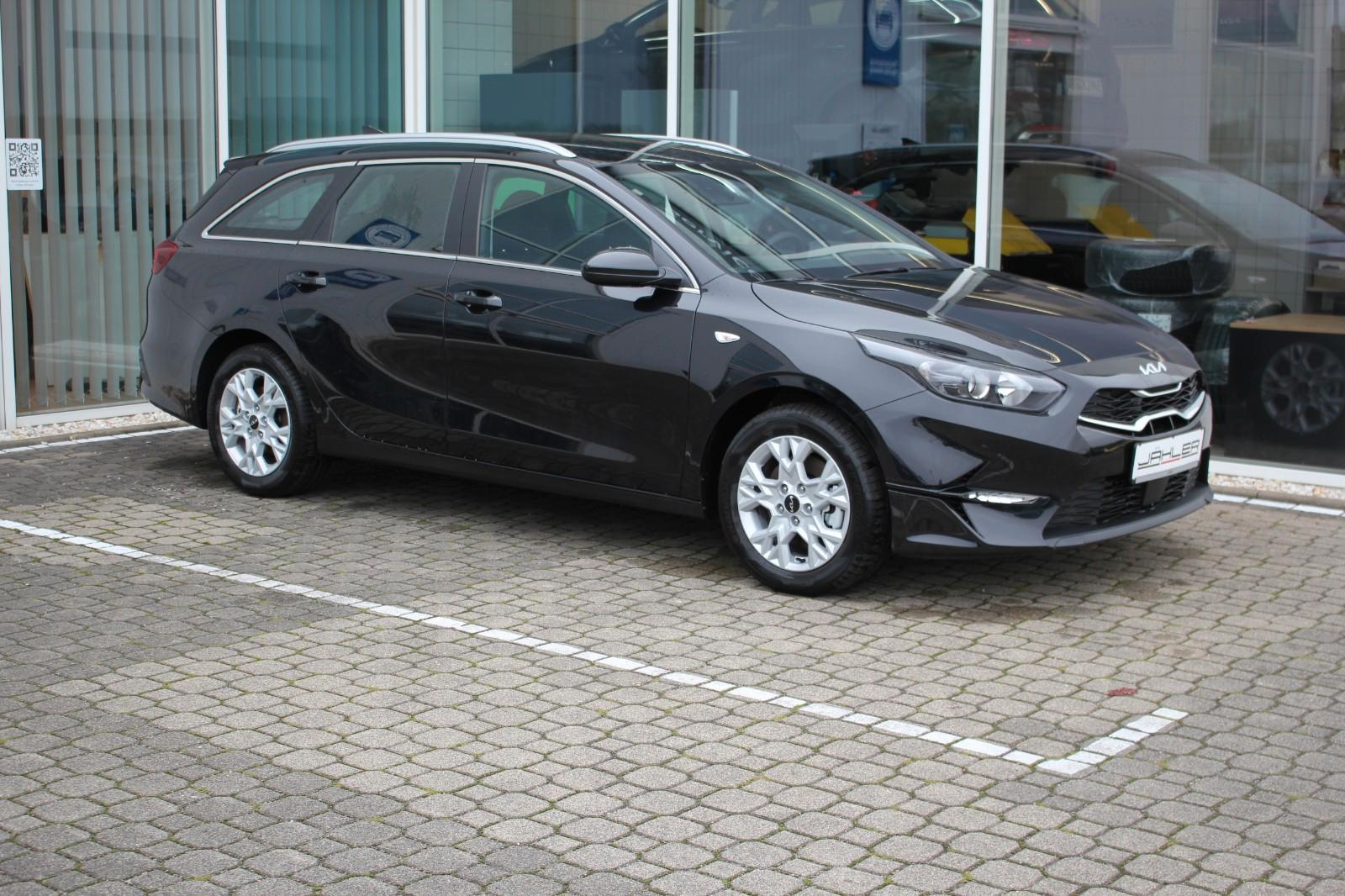 Kia CEED SW 1.5 T-GDI DCT VISION KOMFORT PLUS