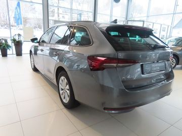 Fotografie 6 des Skoda OCTAVIA COMBI 1.5 TSI mHEV 110 kW "Joy" AHK