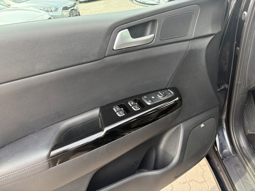 Fahrzeugabbildung Kia Sportage 1.6 T-GDI 2WD BLACK EDITION