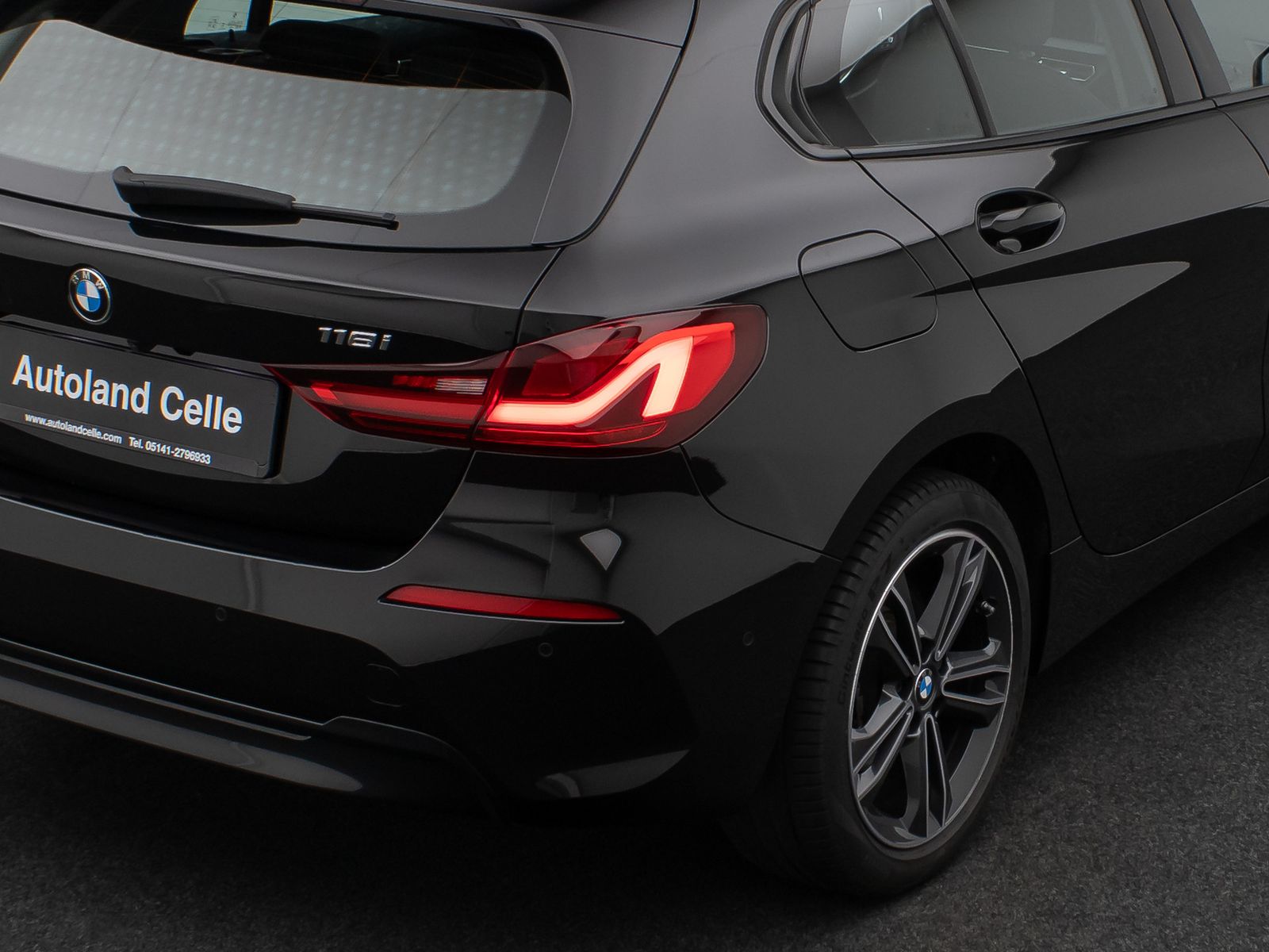 Fahrzeugabbildung BMW 118i Sport Line Kamera DAB HiFi Lenkrhzg Sport