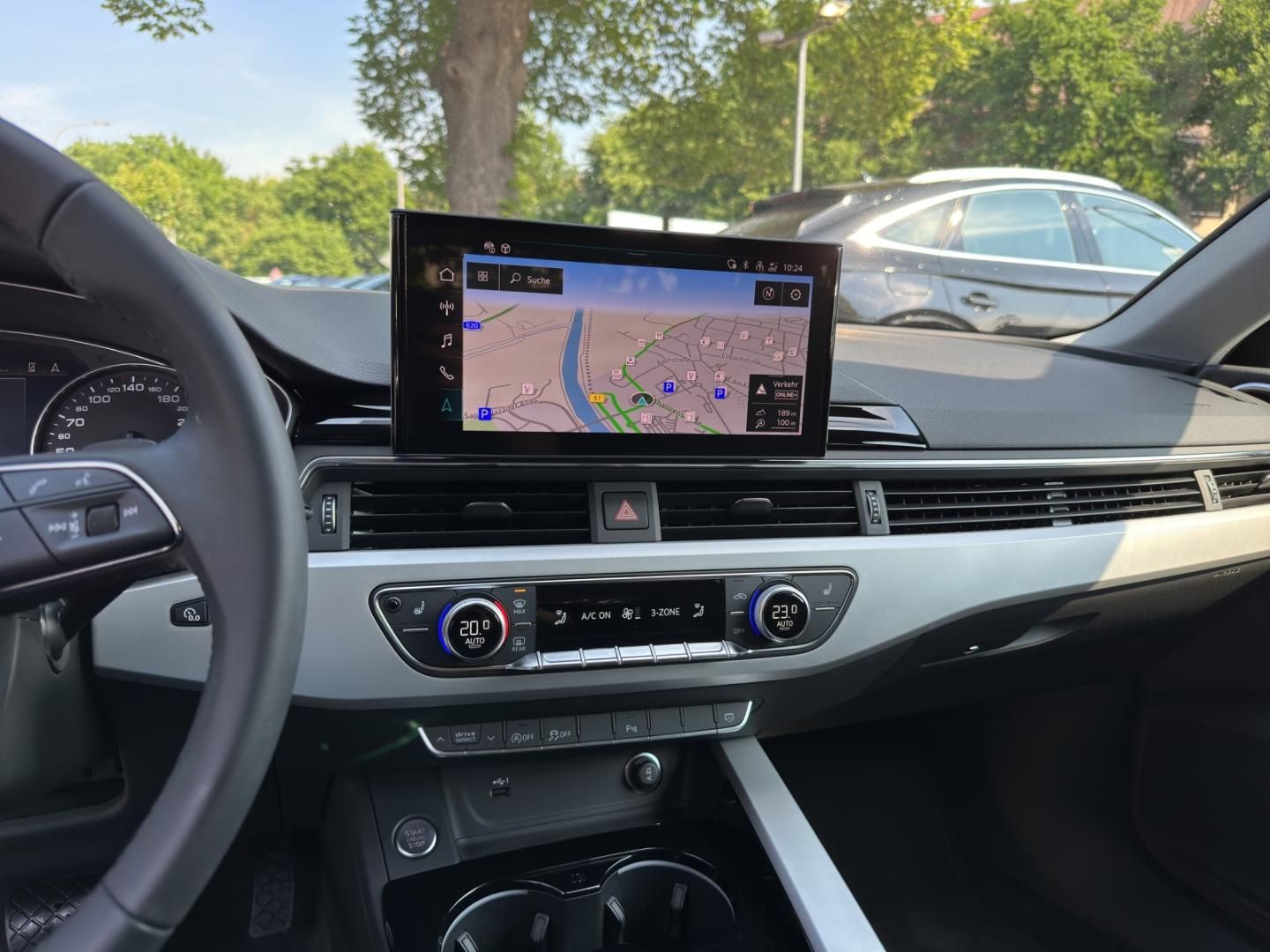 Fahrzeugabbildung Audi A4 Avant 40 TFSI S tronic Tour Stadt AHK Busines
