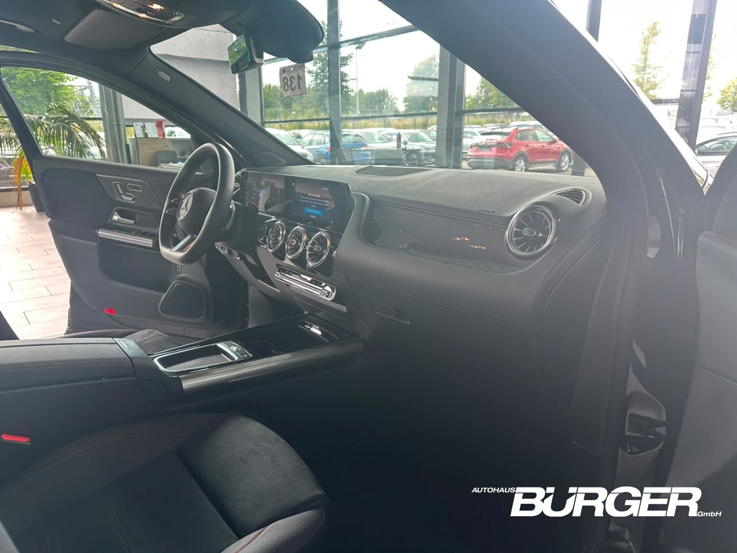 Mercedes-Benz GLA 220 4M AMG Navi Pano Multibeam AHK ACC 360°C foto 24