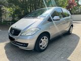 Mercedes-Benz A 160 CDI*KLIMA*SCHECKHEFT*4-TÜRER*BREMSEN NEU - Mercedes-Benz A-Class: Türer