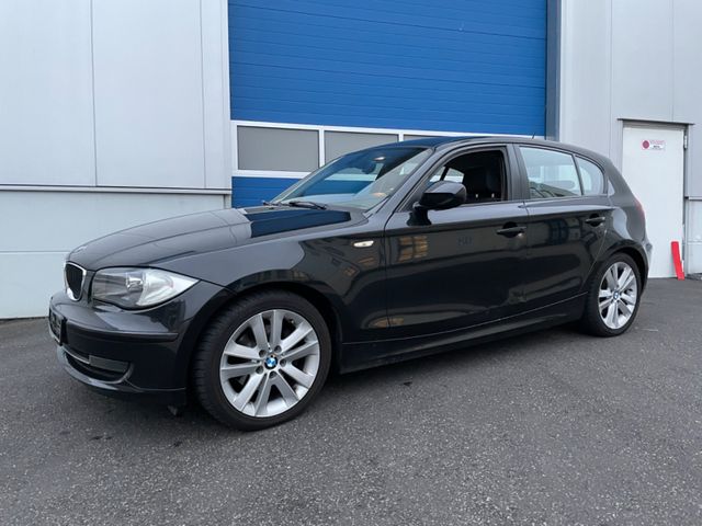 BMW 120 Baureihe 1 Lim. 120i*6-GANG*EXTRAS...