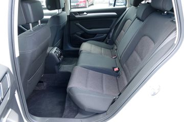 Volkswagen Passat Variant - 10