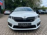 Skoda Octavia Combi RS AUTOM°KEYLESS°KAMERA°ACC°8xALU! - Skoda Octavia: Auto