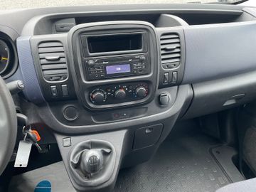 Opel Vivaro - 9