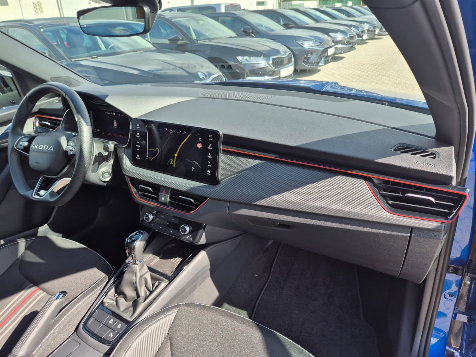 Fahrzeugabbildung SKODA Kamiq 1.5 TSI DSG Monte Carlo PANO*MATRIX*5J.GAR