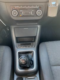 Volkswagen Tiguan - 12