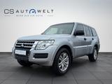 Mitsubishi Pajero 3.2 DI-D Invited 7-SITZE/AHK/4x4/XEN/NAVI - gebrauchte Mitsubishi Pajero aus dem Jahr 2015