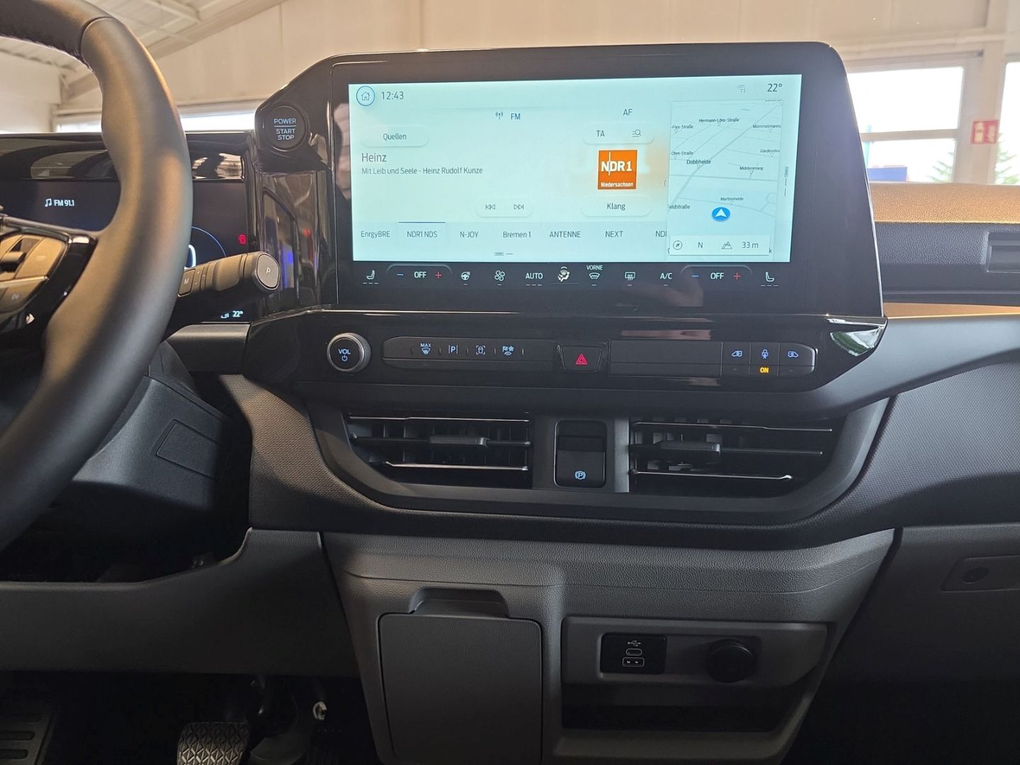 Fahrzeugabbildung Ford Tourneo Custom Titanium elekt. Türen Navi LED Me