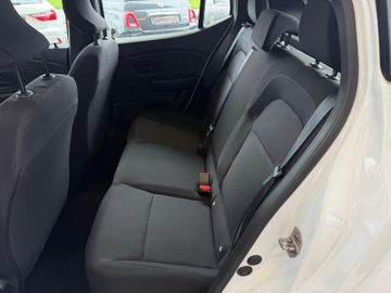 Dacia Sandero - 10