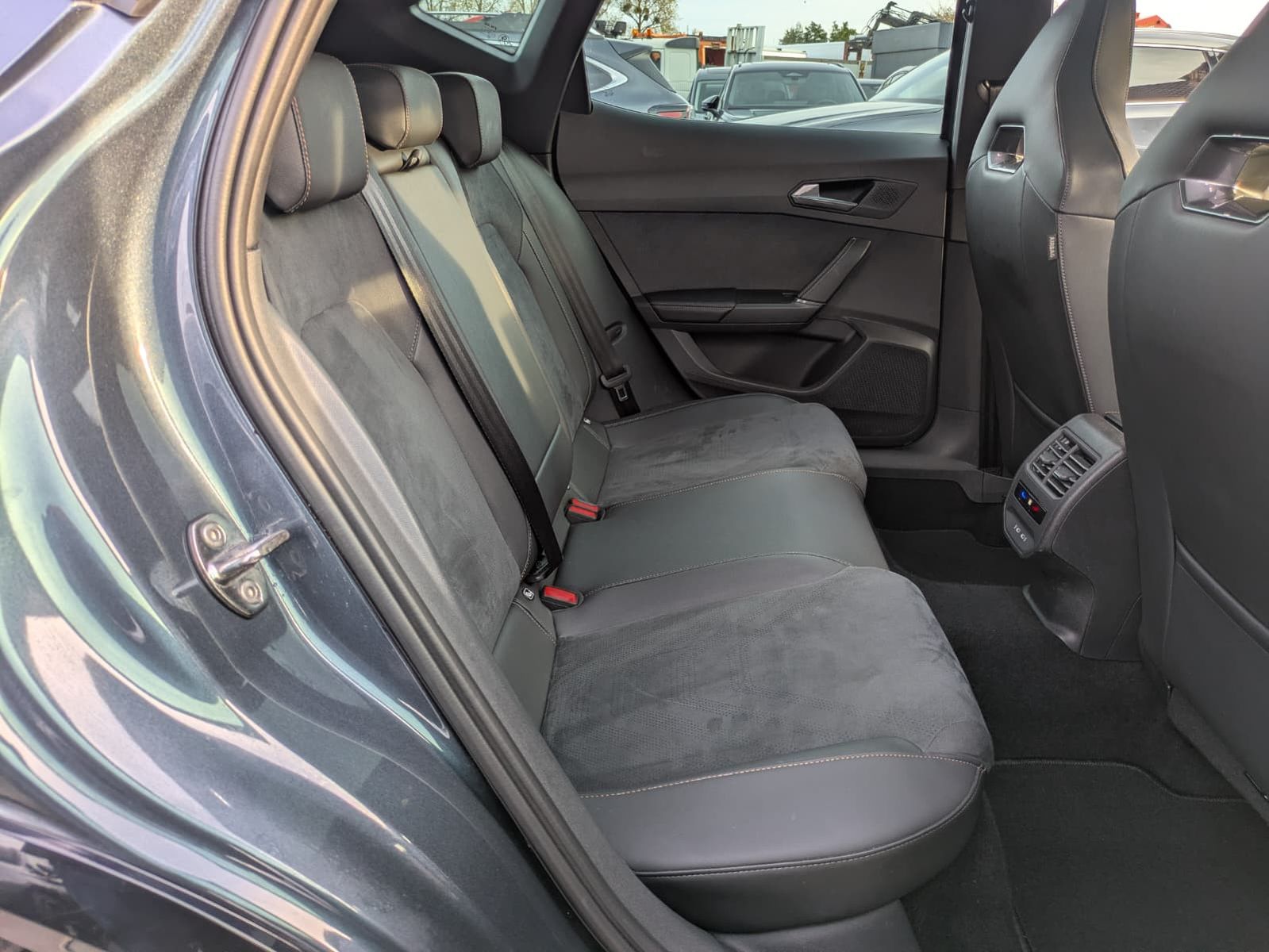 Fahrzeugabbildung CUPRA Formentor 2.0 TDI PANO*MATRIX*SENNH.*DINAM*360