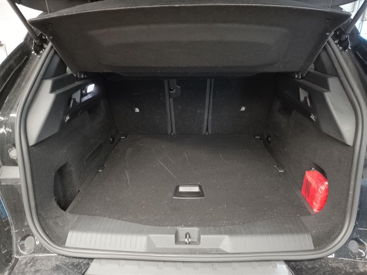 Fahrzeugabbildung Opel Grandland GS MildHybrid 107KW AT//SHZ/LHZ/RKF/Na