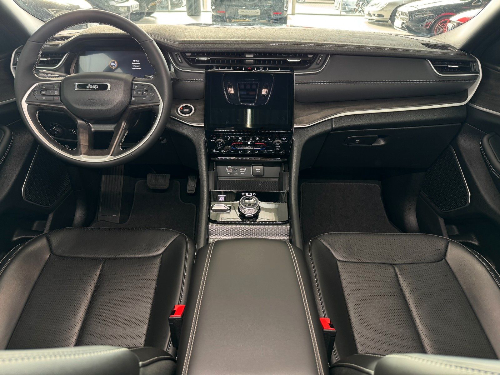 Fahrzeugabbildung Jeep Grand Cherokee 3.6 V6 Limited 4x4 Night Edition
