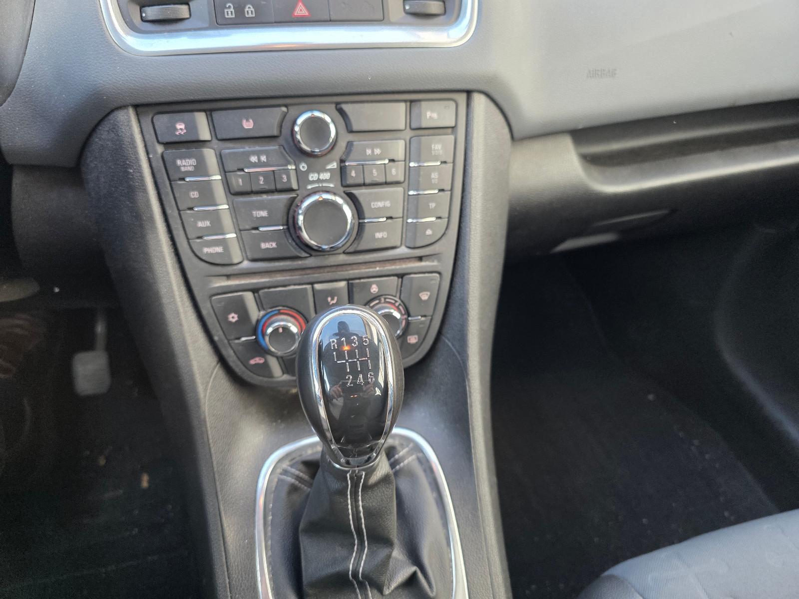 Opel Meriva 2011 — photo 10