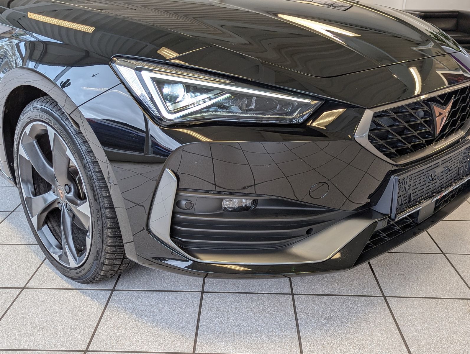 Fahrzeugabbildung CUPRA Leon 1.5eTSI DSG Matrix Cam Vision+ Full Link