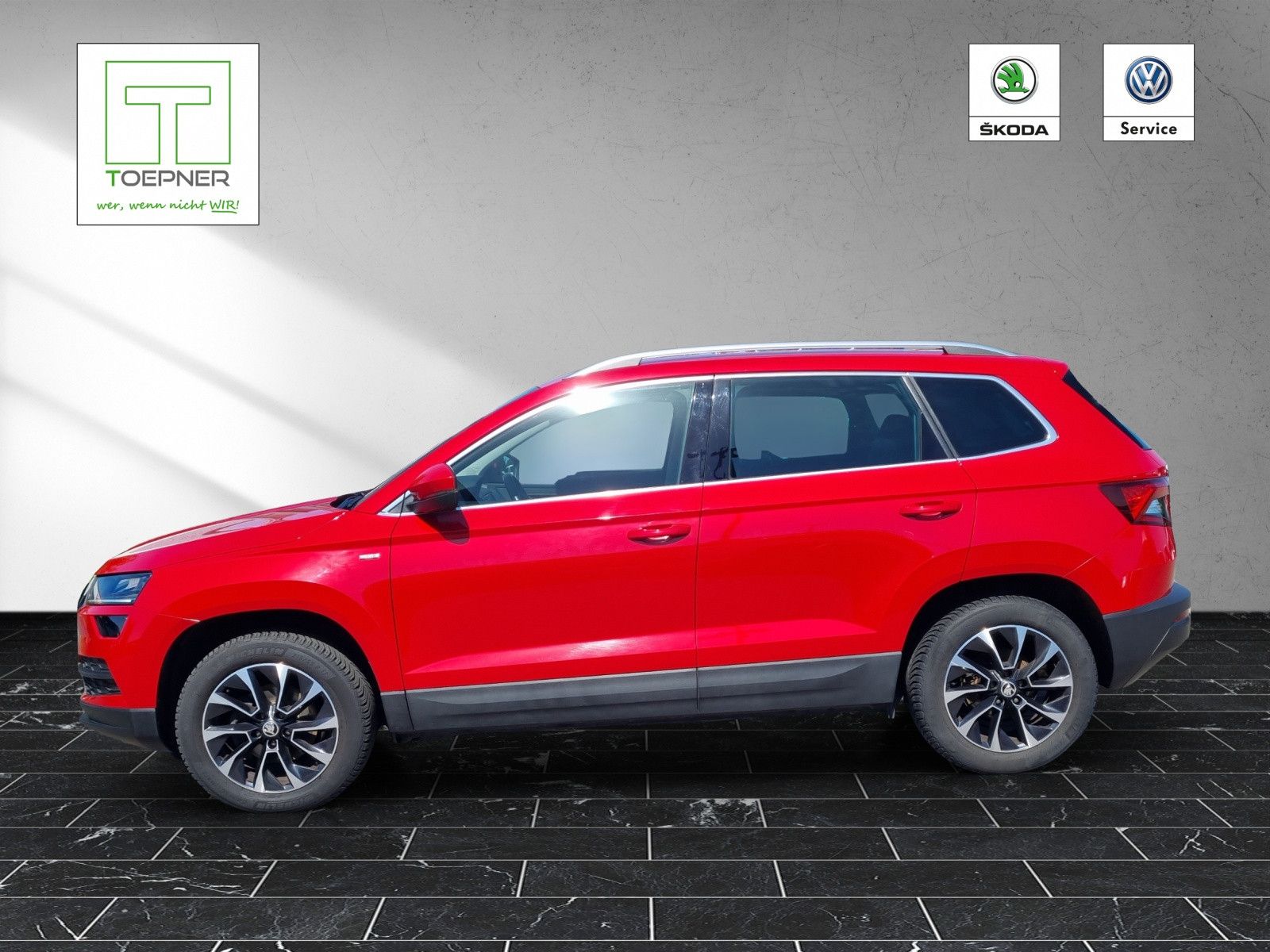 Fahrzeugabbildung SKODA Karoq Drive 125 1,5 TSI DSG Navi ACC PDC AHK