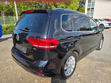 Volkswagen Touran - 5