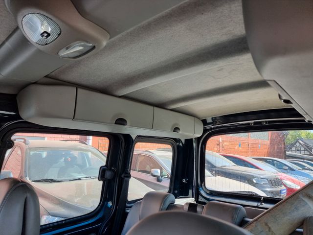 Renault Kangoo 1.6 16V 4x4 Privilege Bild 8