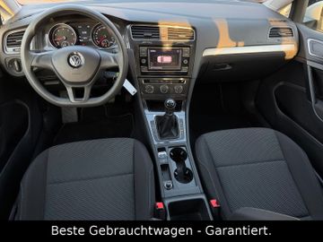 Volkswagen Golf - 10