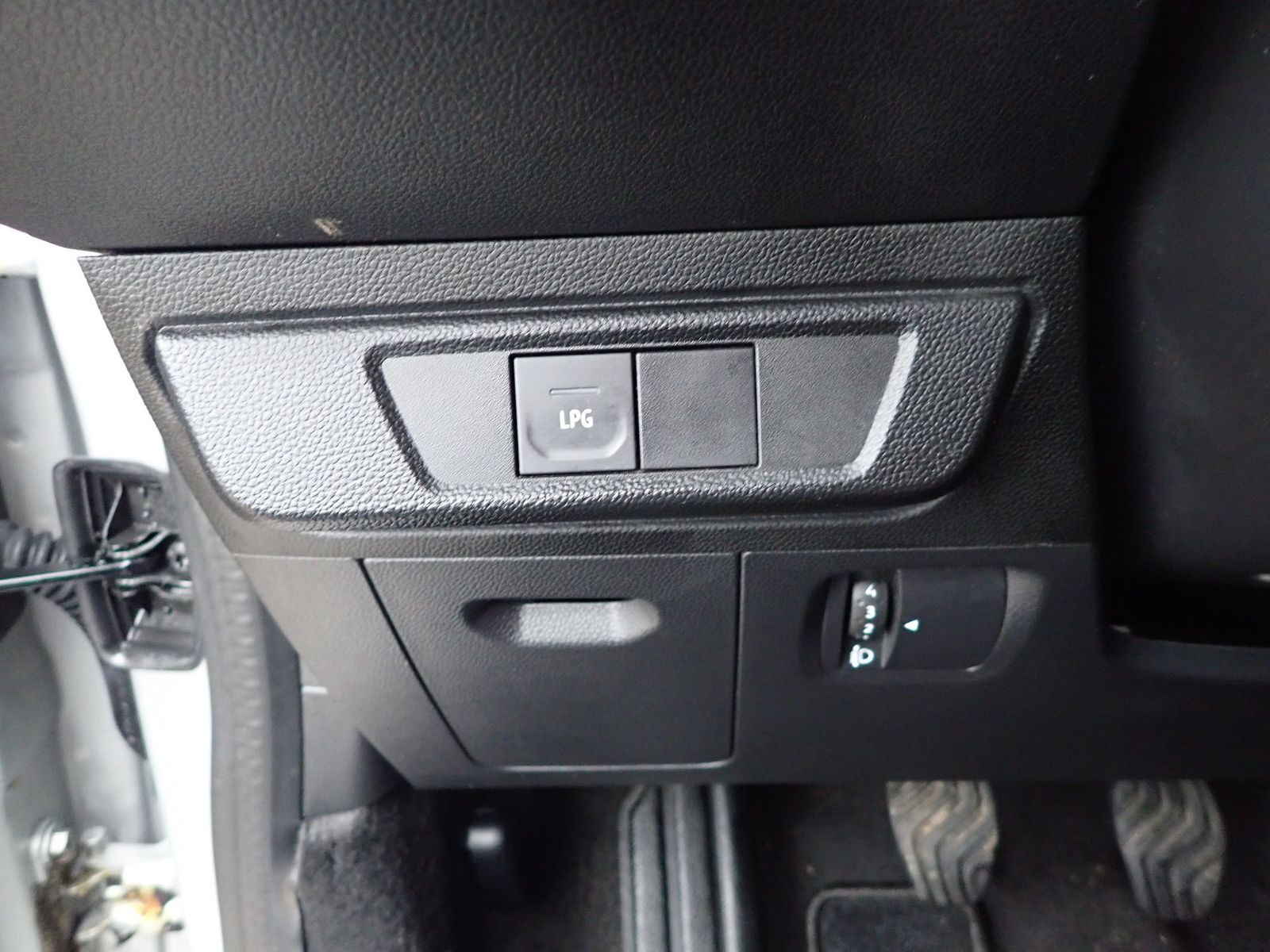 Fahrzeugabbildung Dacia Jogger Comfort TCe 100 ECO-G