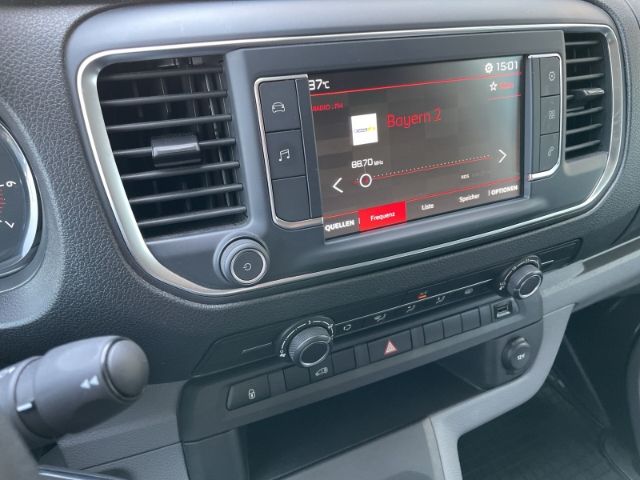 Fahrzeugabbildung Citroën Jumpy 1.5 BlueHDi 100 Club M-L2H1 3-Sitzer, Rück