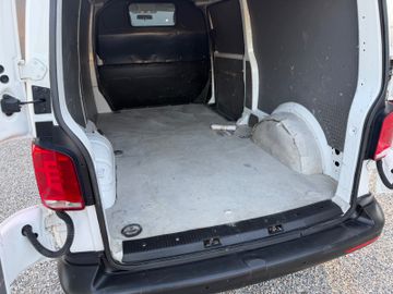Volkswagen T6 Transporter - 10