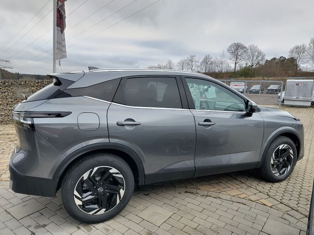 Nissan Qashqai 1.3 MHEV N-Connecta 4x4 Facelift PanoD.