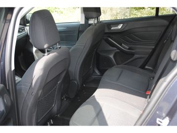 Fahrzeugabbildung Ford Focus 2.0 Active+ PANORAMASCHIEBEDACH+ AHK+ NAVI