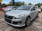 Hyundai i30 1.6 CRDi 66 kW / SPORT - Hyundai i30 aus 2010 mit Diesel-Antrieb