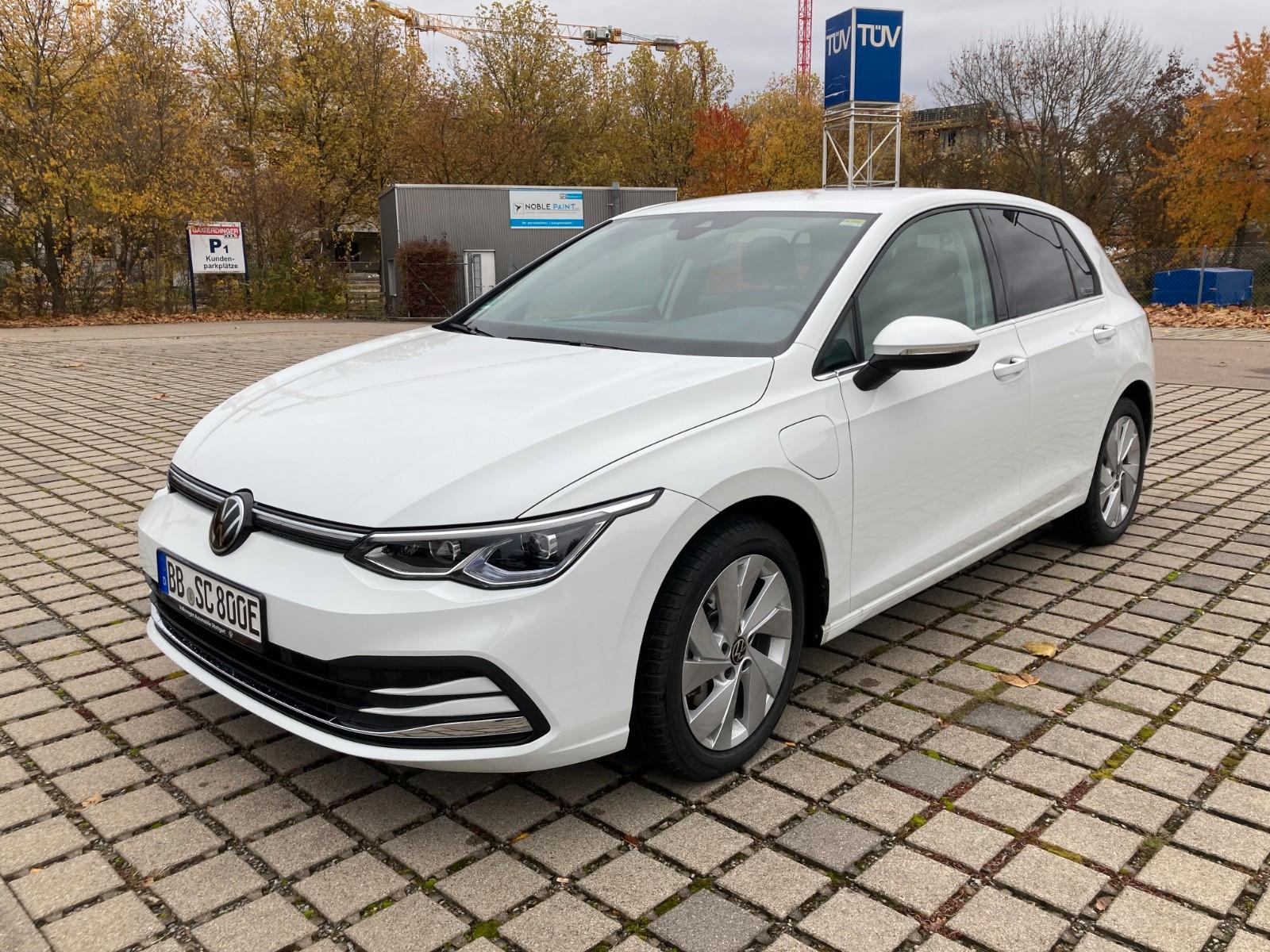 Volkswagen Golf VIII Lim. Style eHybrid NAVI+LED