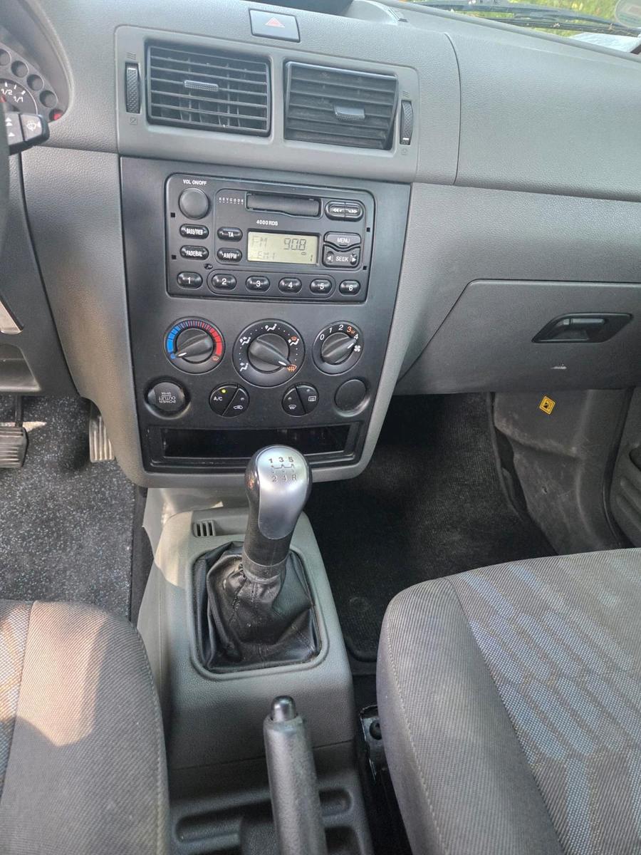 Ford Tourneo 2005 — engine 86 HP (63kW)