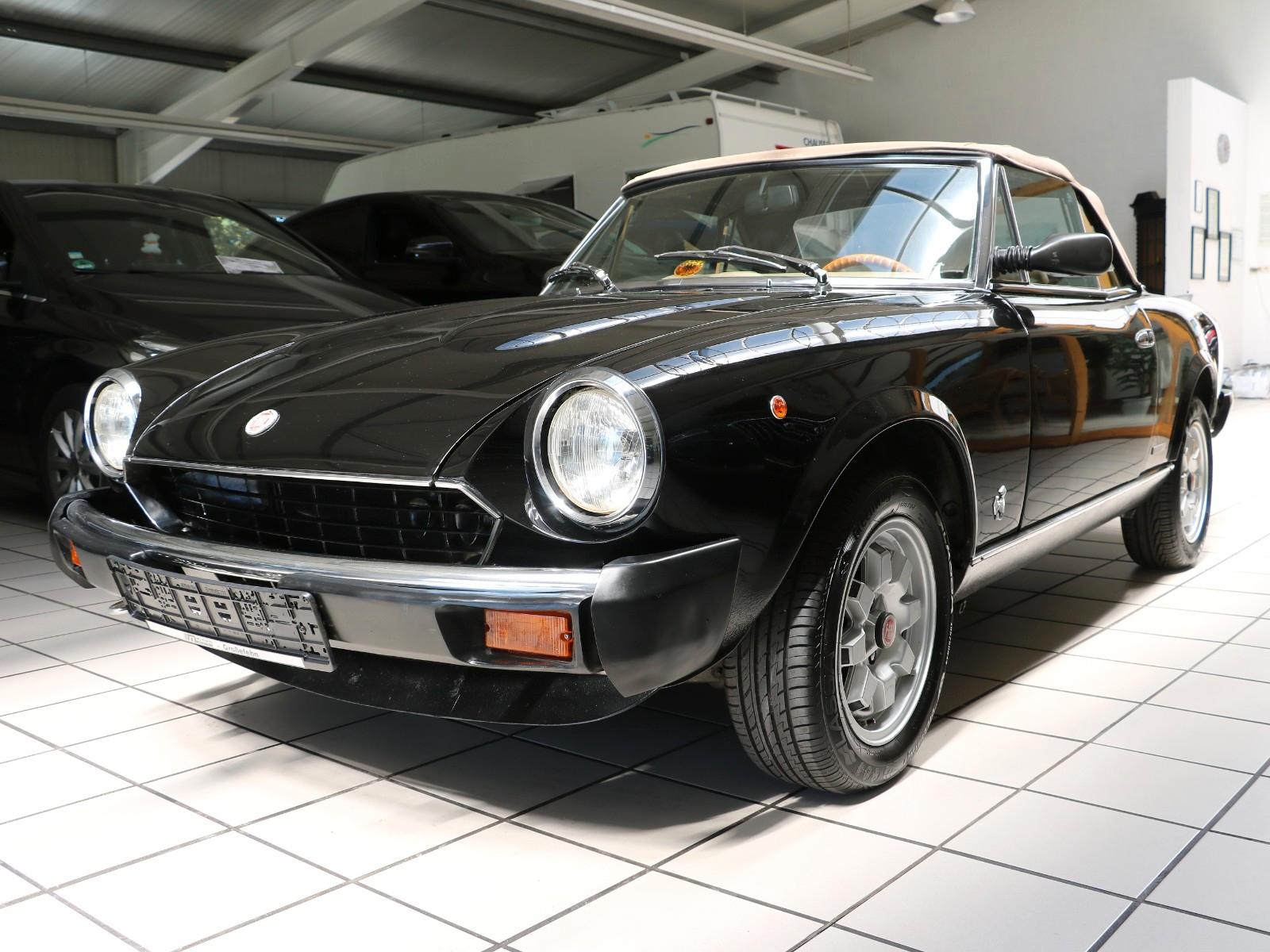 Fiat Pinifarina Spider Europa (124 DS)