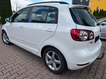 Volkswagen Golf - 8